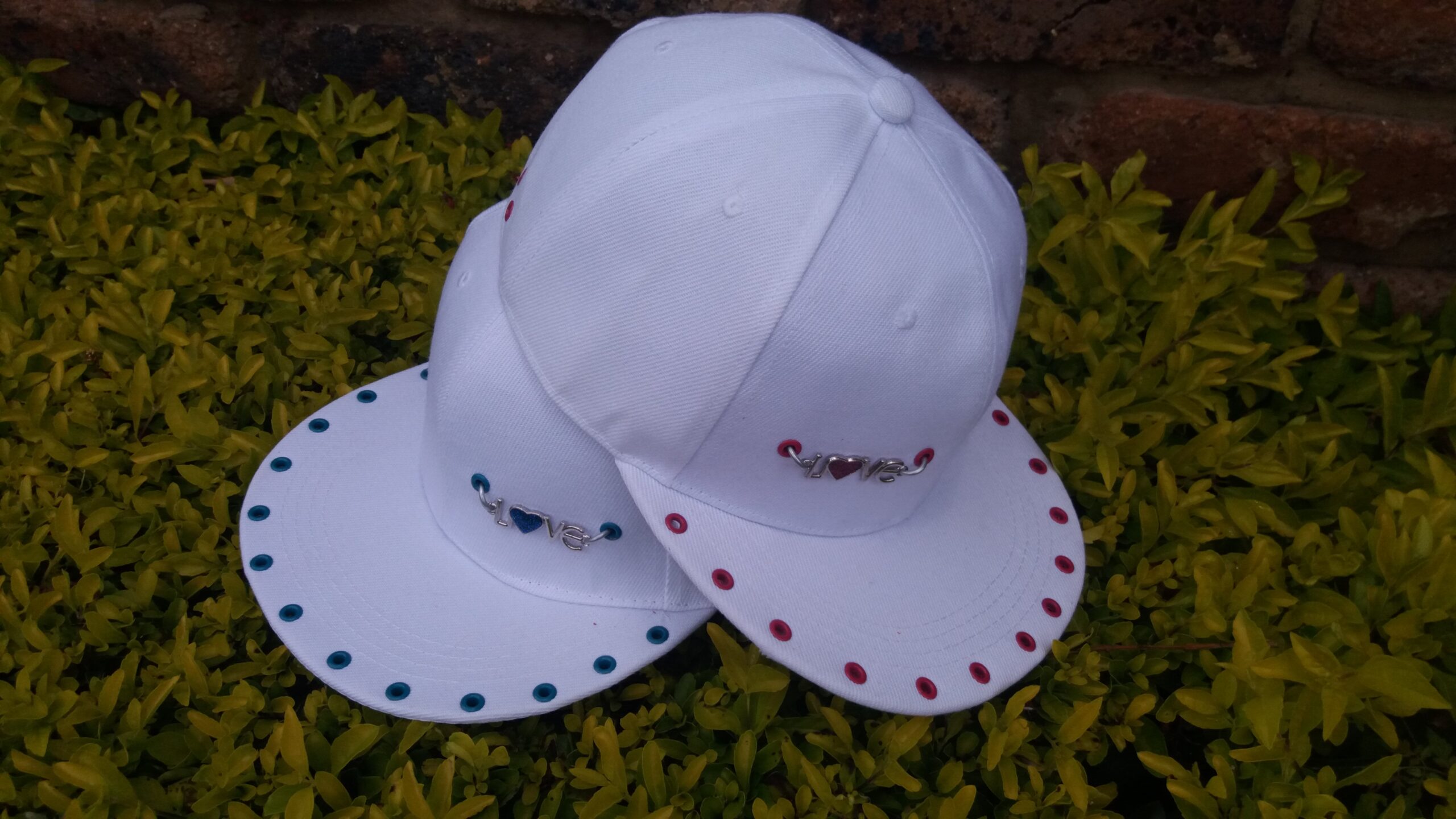 Love couple caps