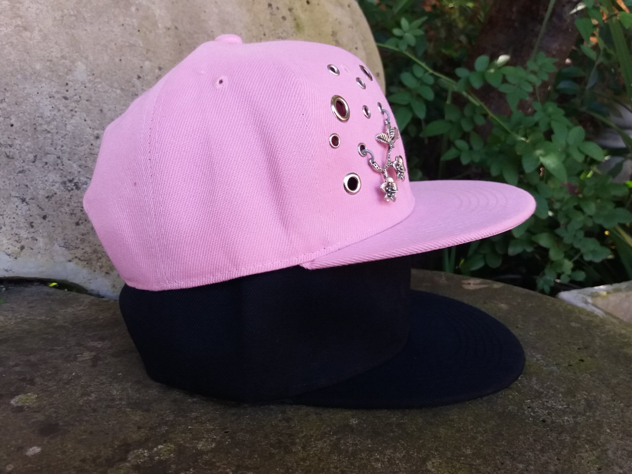 pink-black-his-hers-couple-snapback-cap-set (3)