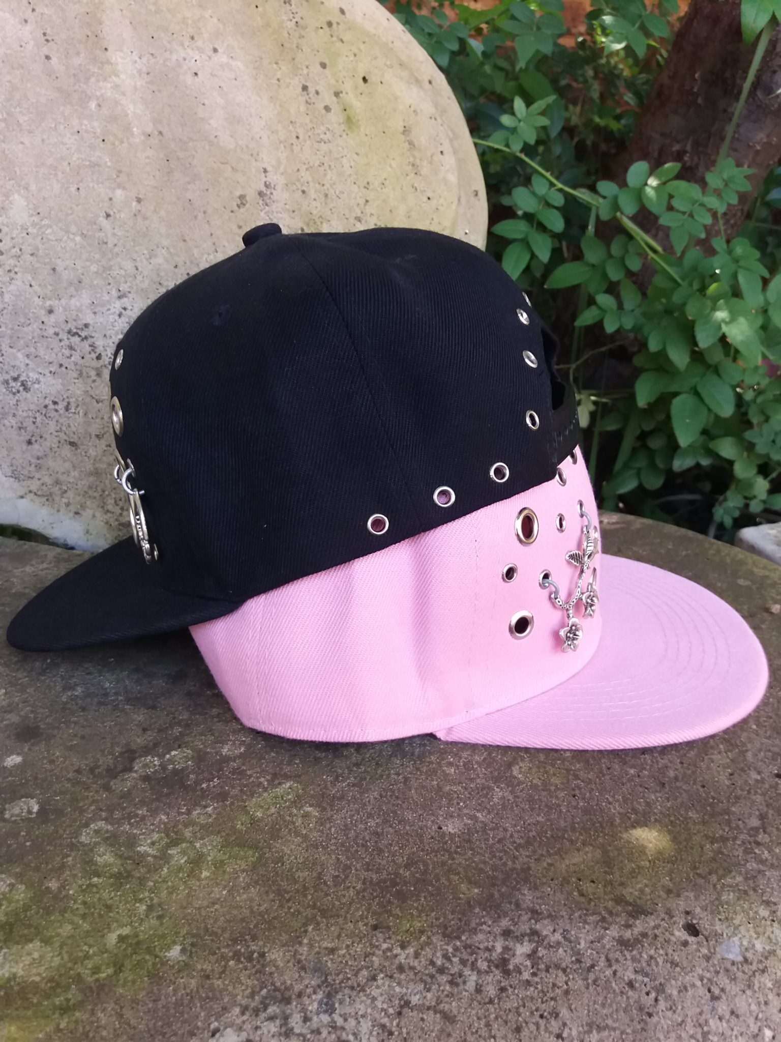 pink-black-his-hers-couple-snapback-cap-set (4)