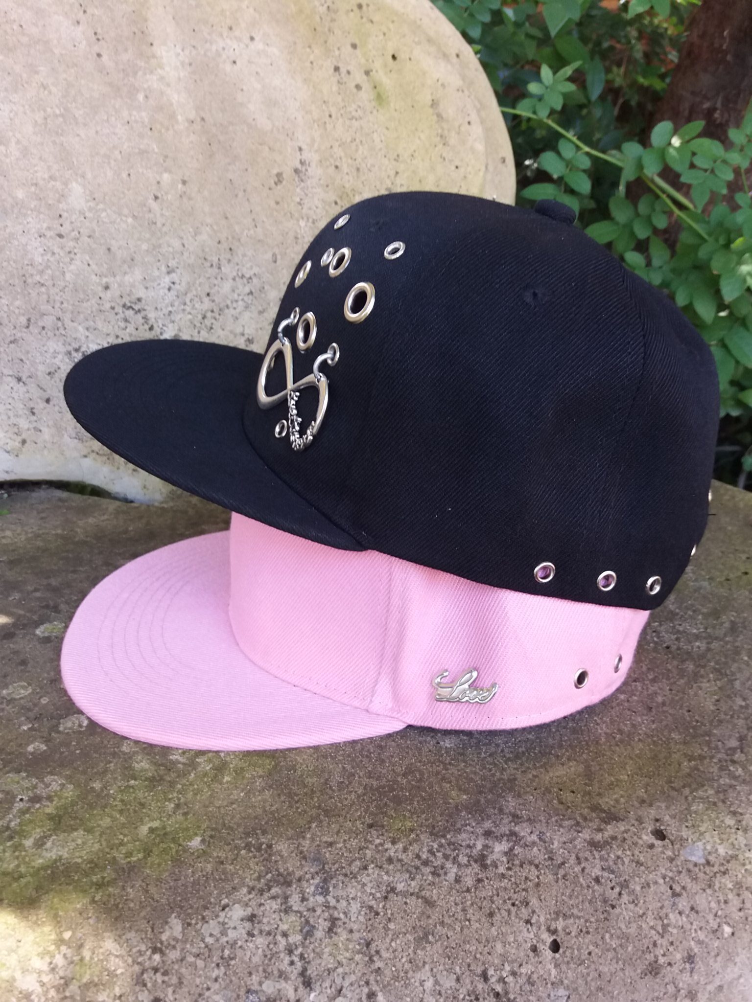 pink-black-his-hers-couple-snapback-cap-set (5)