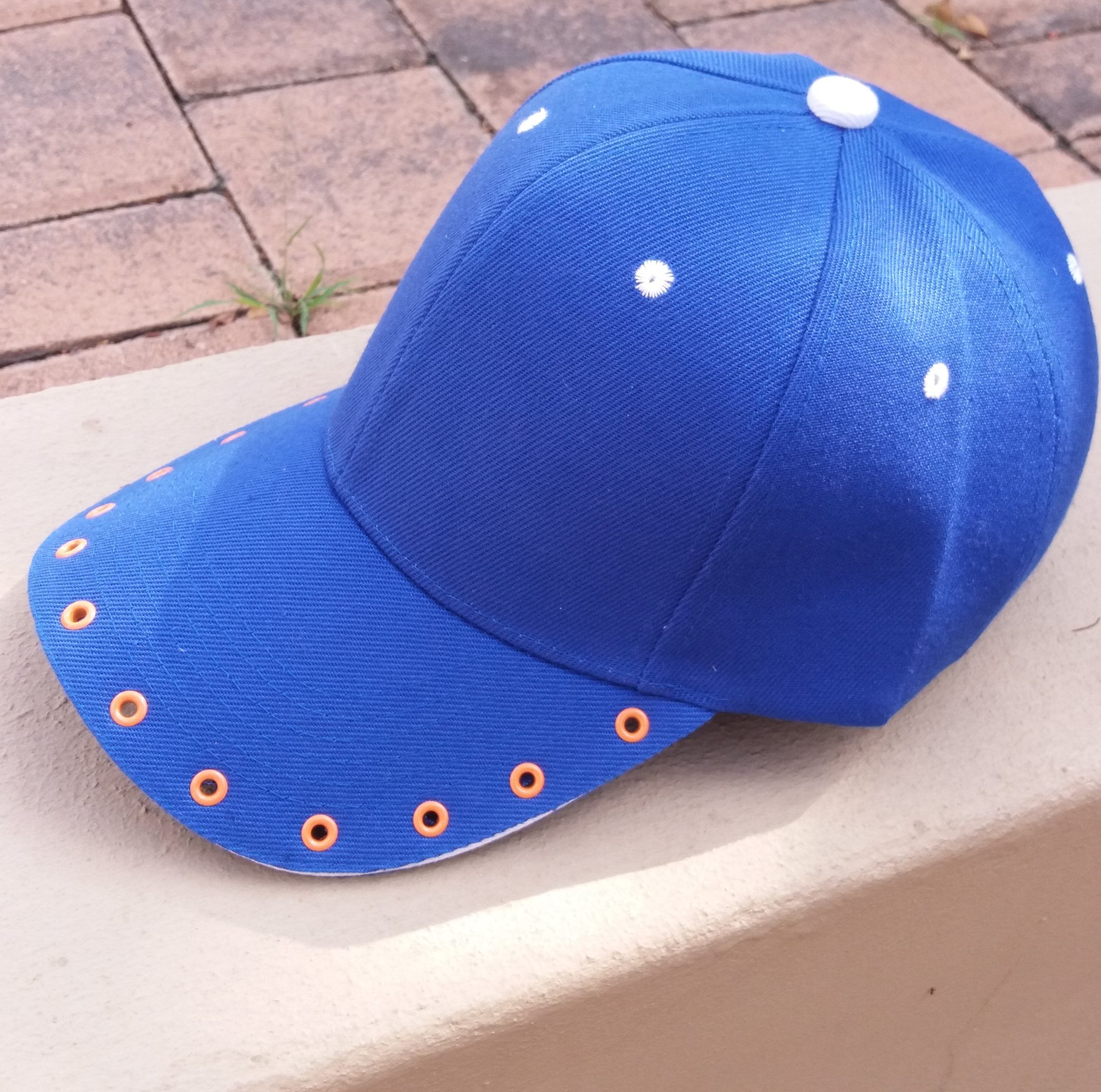 royal-blue-sandwitch-peak-custom-cap (1)