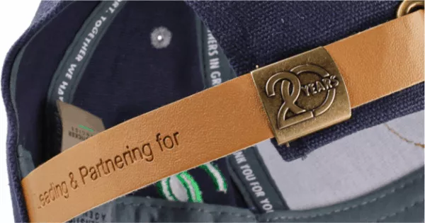 debossed-strap-2